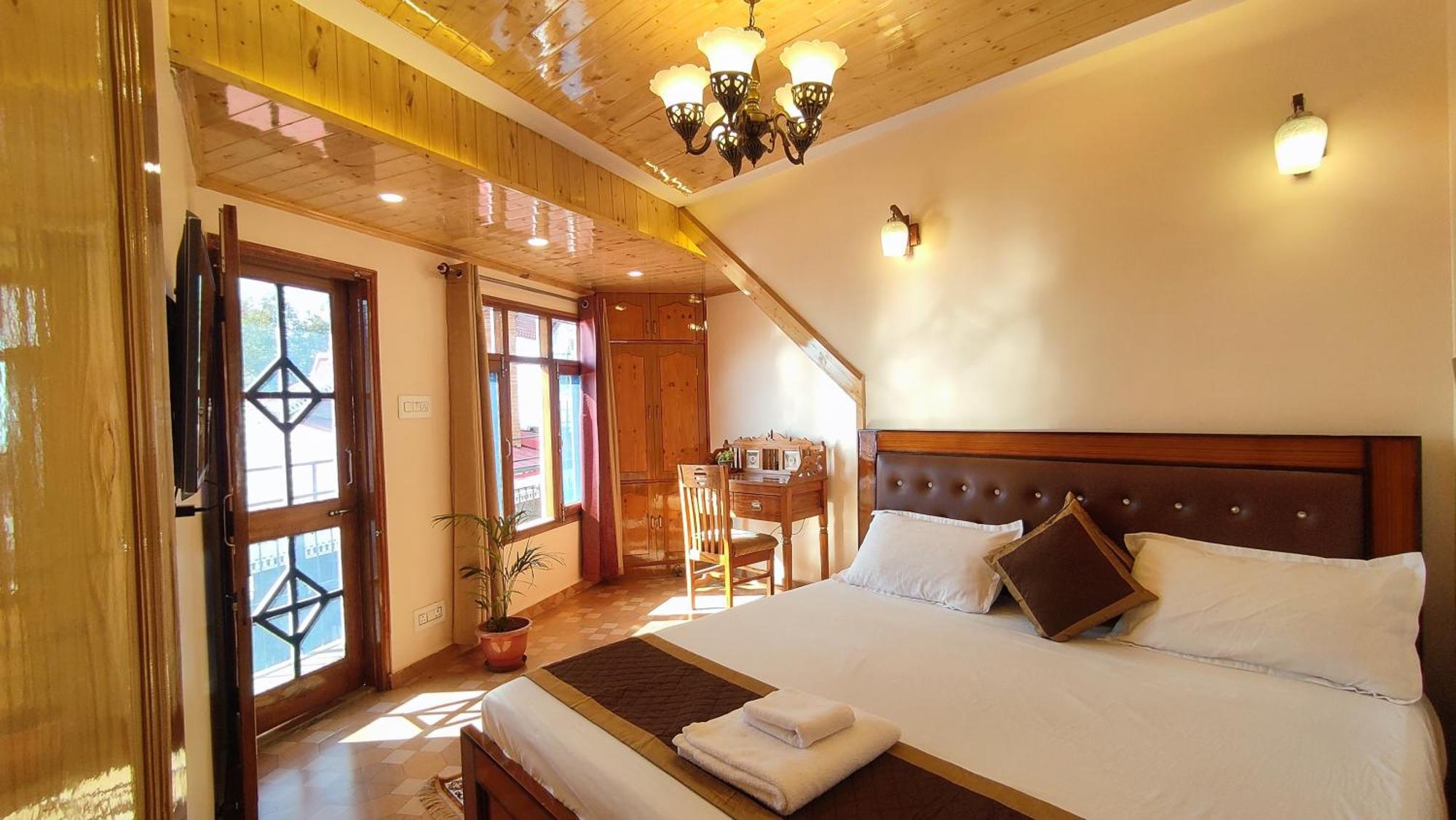 Vintage Woods Inn Shimla Exterior foto